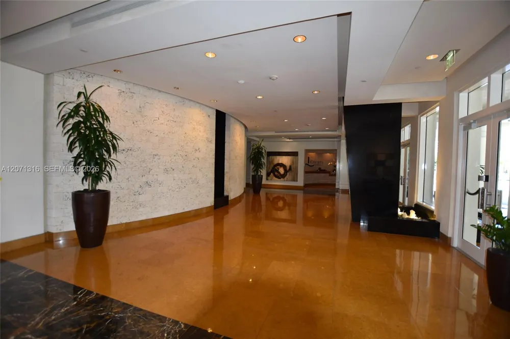801 Brickell Key Blvd #701 Miami, FL 33131
