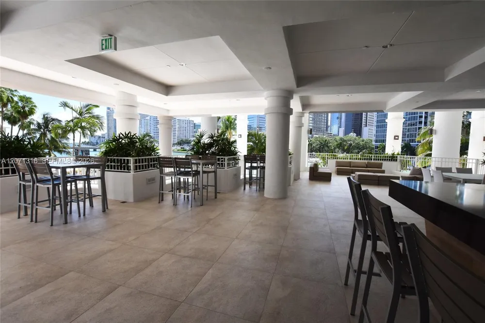 801 Brickell Key Blvd #701 Miami, FL 33131