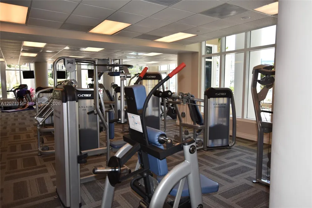 801 Brickell Key Blvd #701 Miami, FL 33131