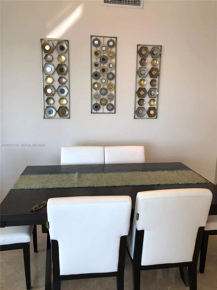 801 Brickell Key Blvd #701 Miami, FL 33131
