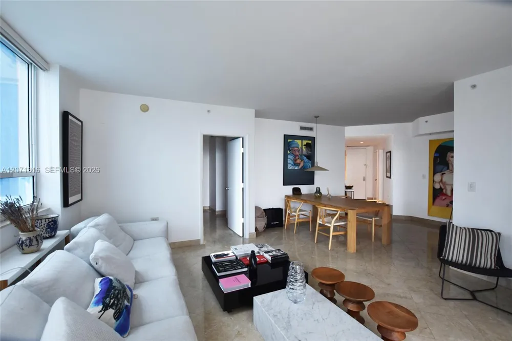 801 Brickell Key Blvd #701 Miami, FL 33131