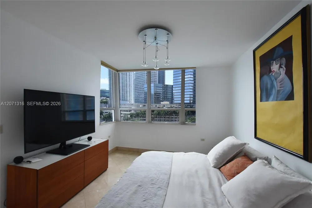 801 Brickell Key Blvd #701 Miami, FL 33131