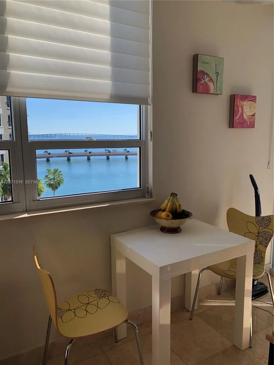 801 Brickell Key Blvd #701 Miami, FL 33131