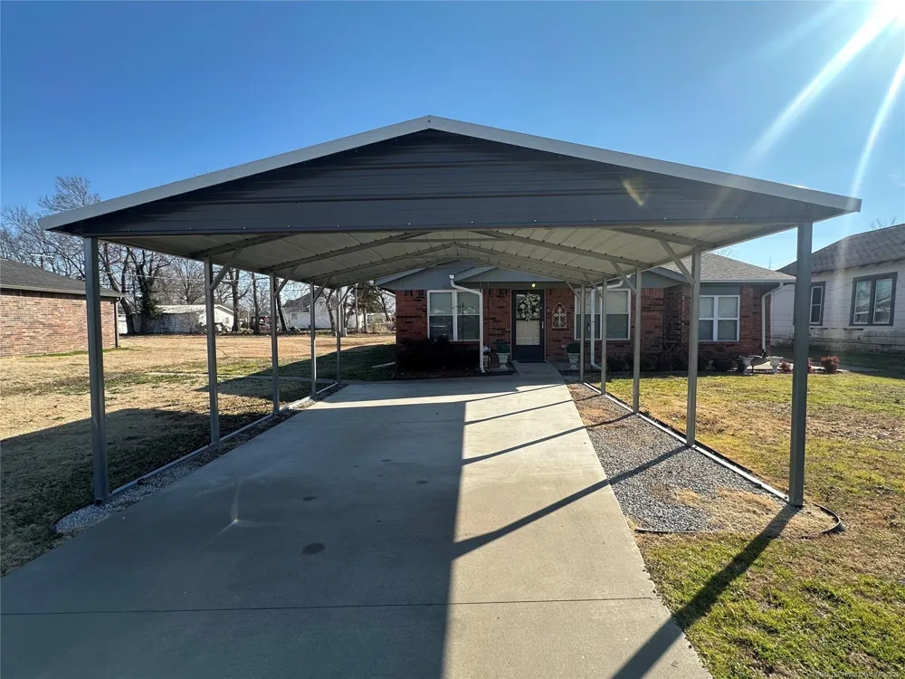 507 S 2nd Street Morris, OK 74445