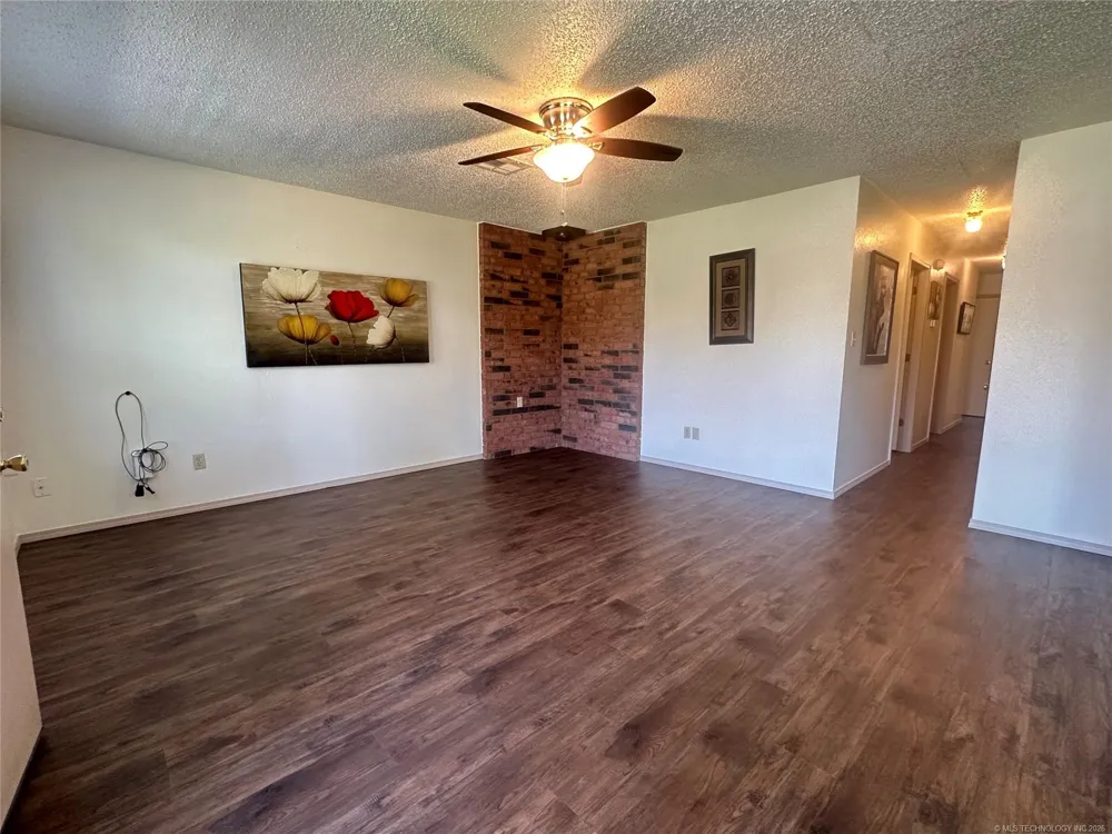 507 S 2nd Street Morris, OK 74445