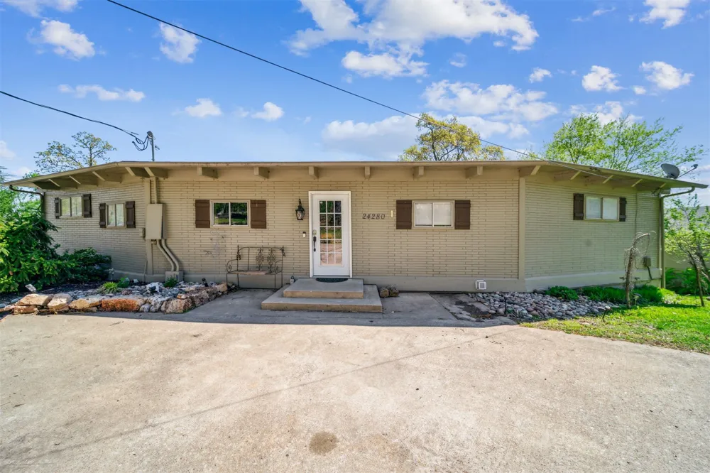 24280 S 610 DRIVE Grove, OK 74344