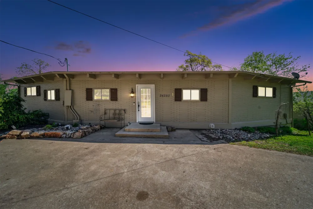 24280 S 610 DRIVE Grove, OK 74344