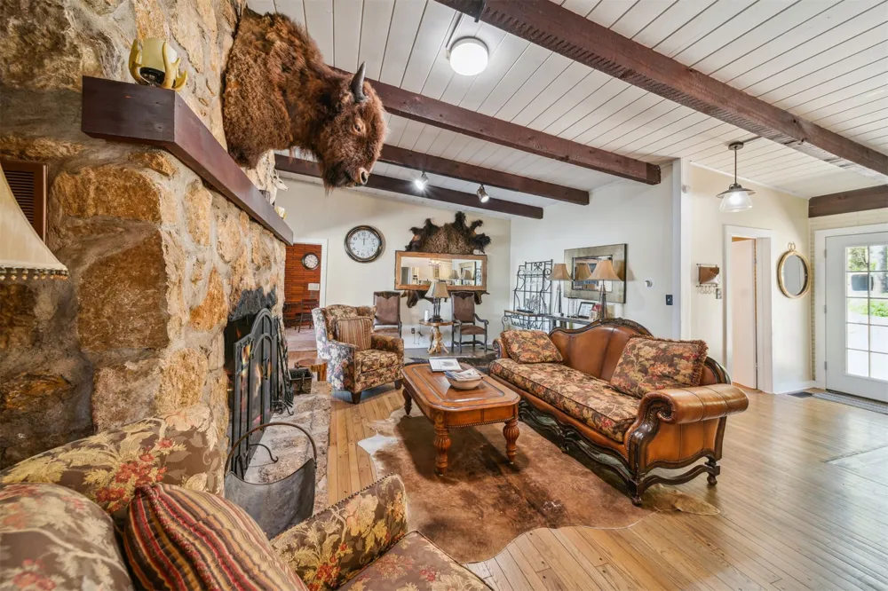 24280 S 610 DRIVE Grove, OK 74344