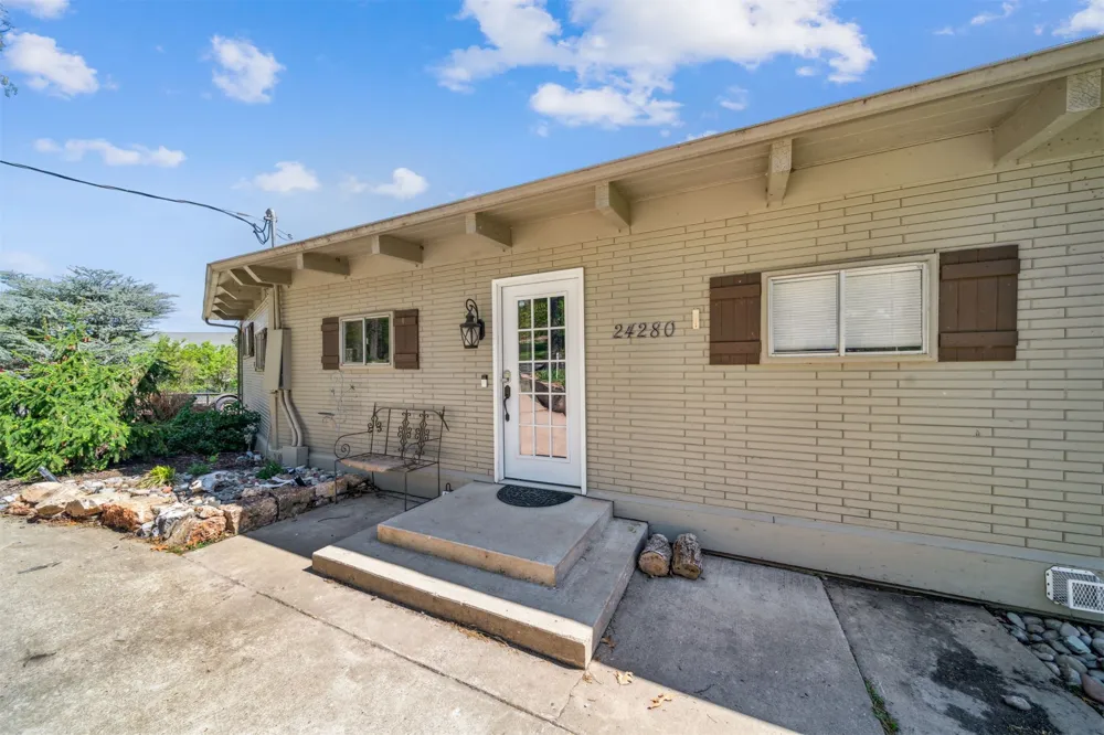 24280 S 610 DRIVE Grove, OK 74344