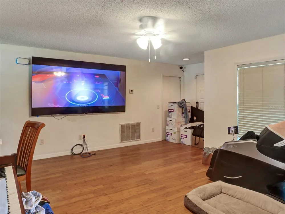 22817 SAINT THOMAS CIRCLE Lutz, FL 33549
