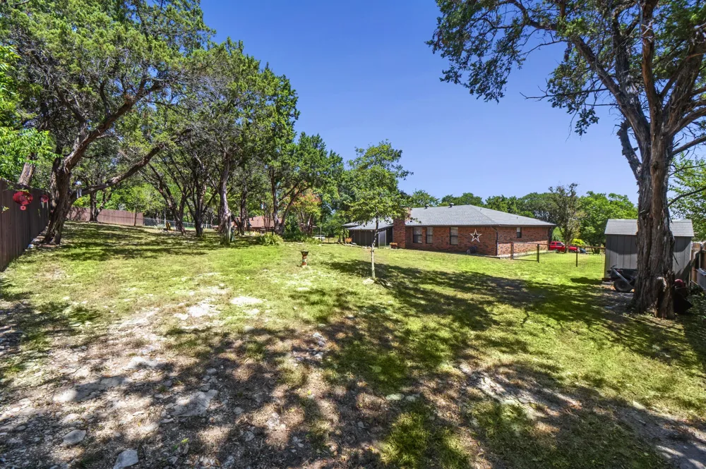 1133 County Road 2020 Glen Rose, TX 76043