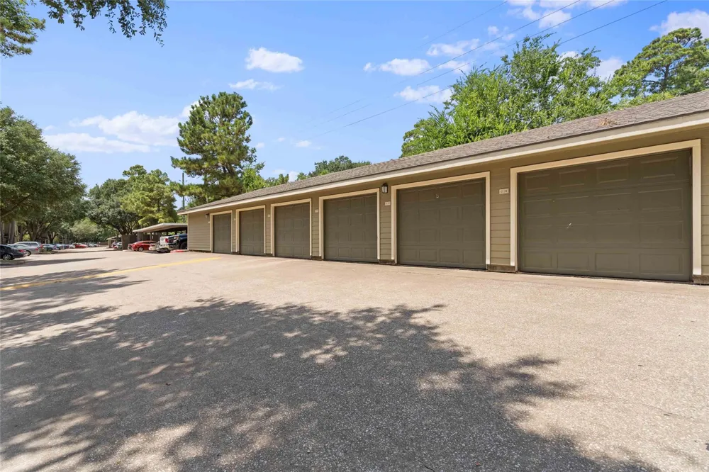 2400 Spring Rain Drive Klein, TX 77379
