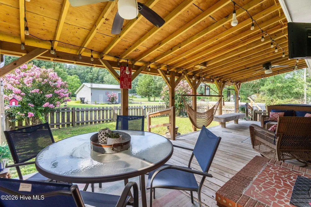 217 E Henry Street Atkinson, NC 28421