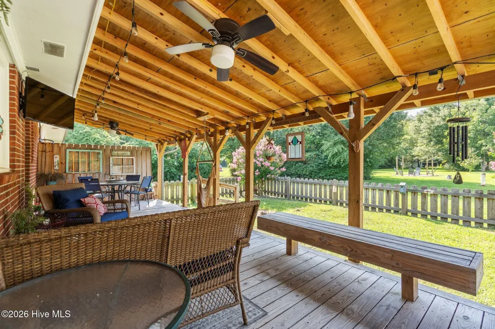217 E Henry Street Atkinson, NC 28421