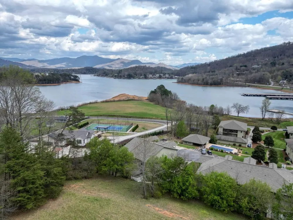 1729A Watercrest Way Young Harris, GA 30546