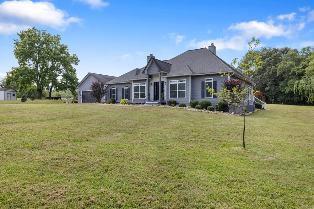 1502 Smithfield Lane Young Harris, GA 30582