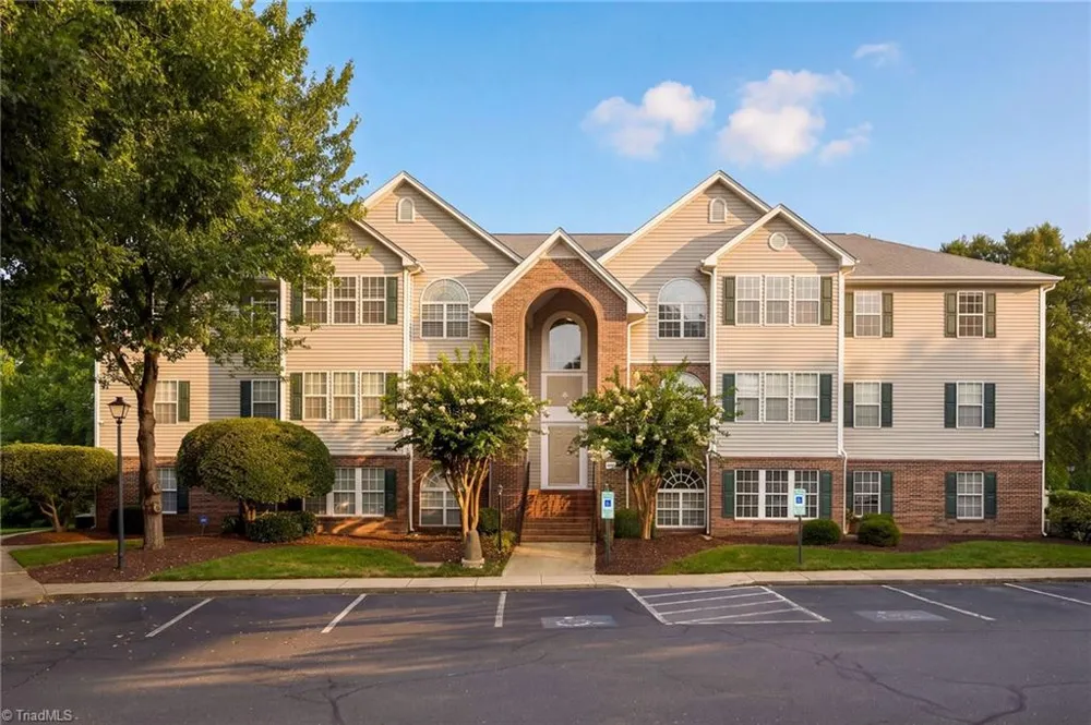 531 Scholastic Court Winston-Salem, NC 27106