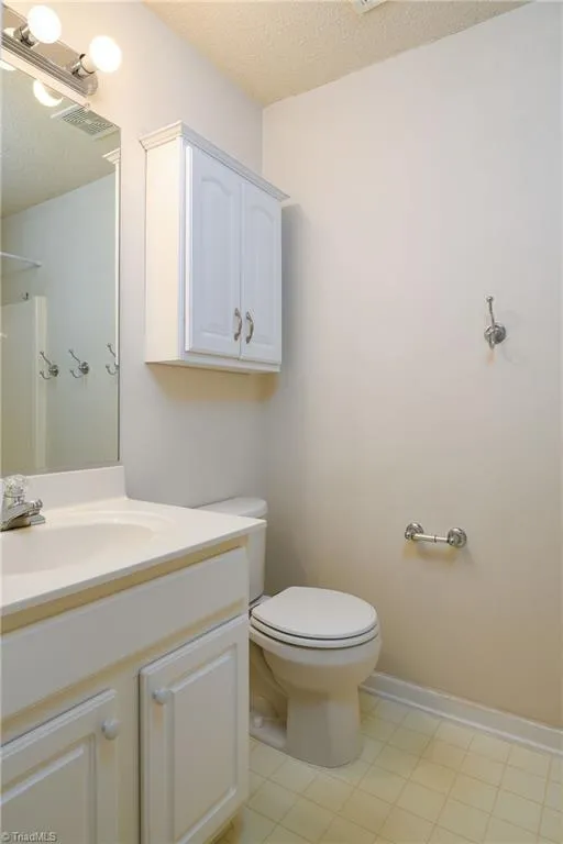 531 Scholastic Court Winston-Salem, NC 27106