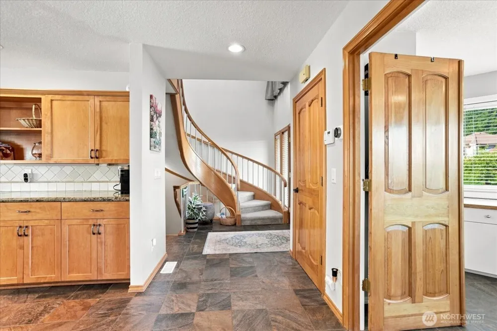 8000 NW 16th Avenue Vancouver, WA 98665