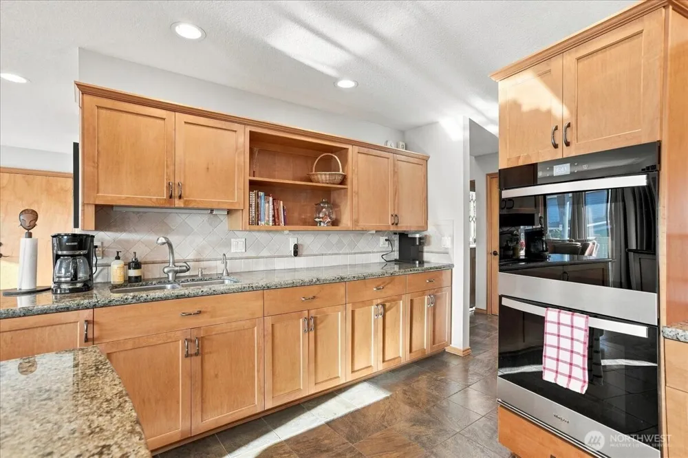 8000 NW 16th Avenue Vancouver, WA 98665