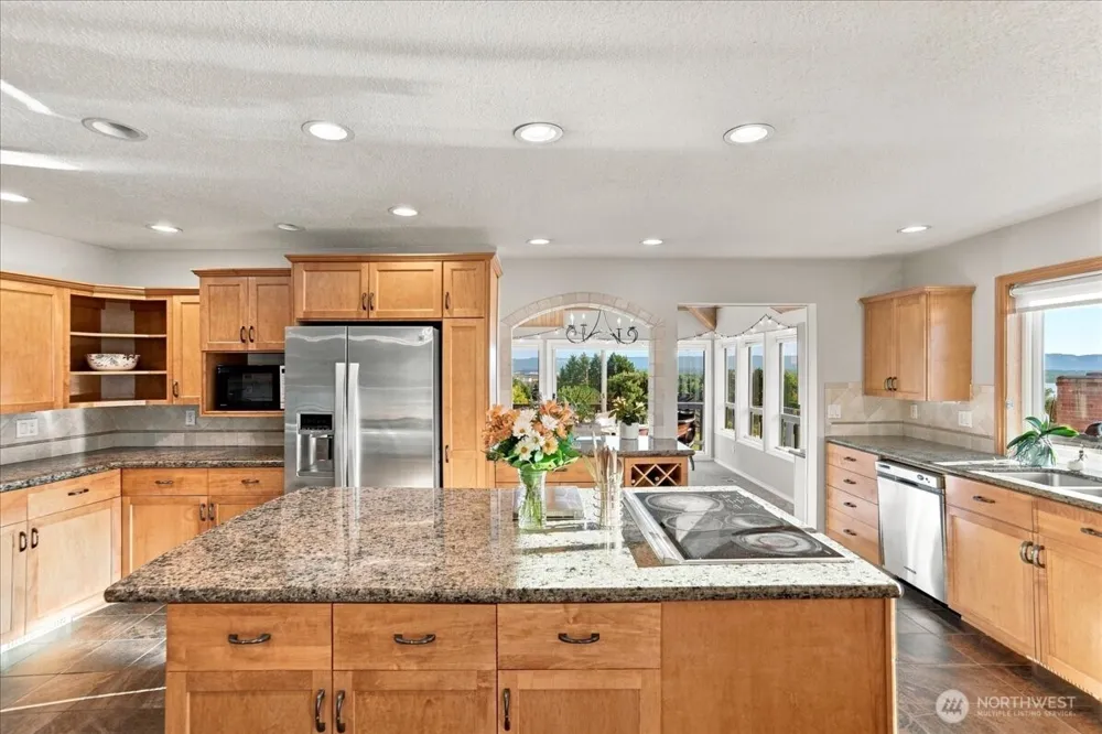 8000 NW 16th Avenue Vancouver, WA 98665