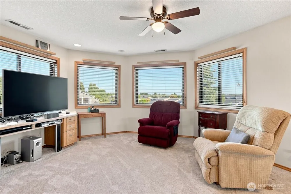 8000 NW 16th Avenue Vancouver, WA 98665
