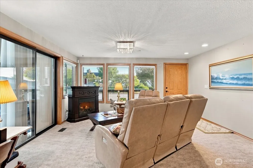 8000 NW 16th Avenue Vancouver, WA 98665