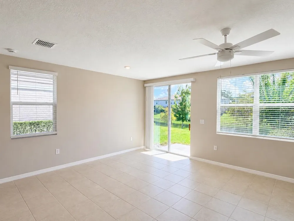 17048 CORAL KEY DRIVE Nokomis, FL 34275