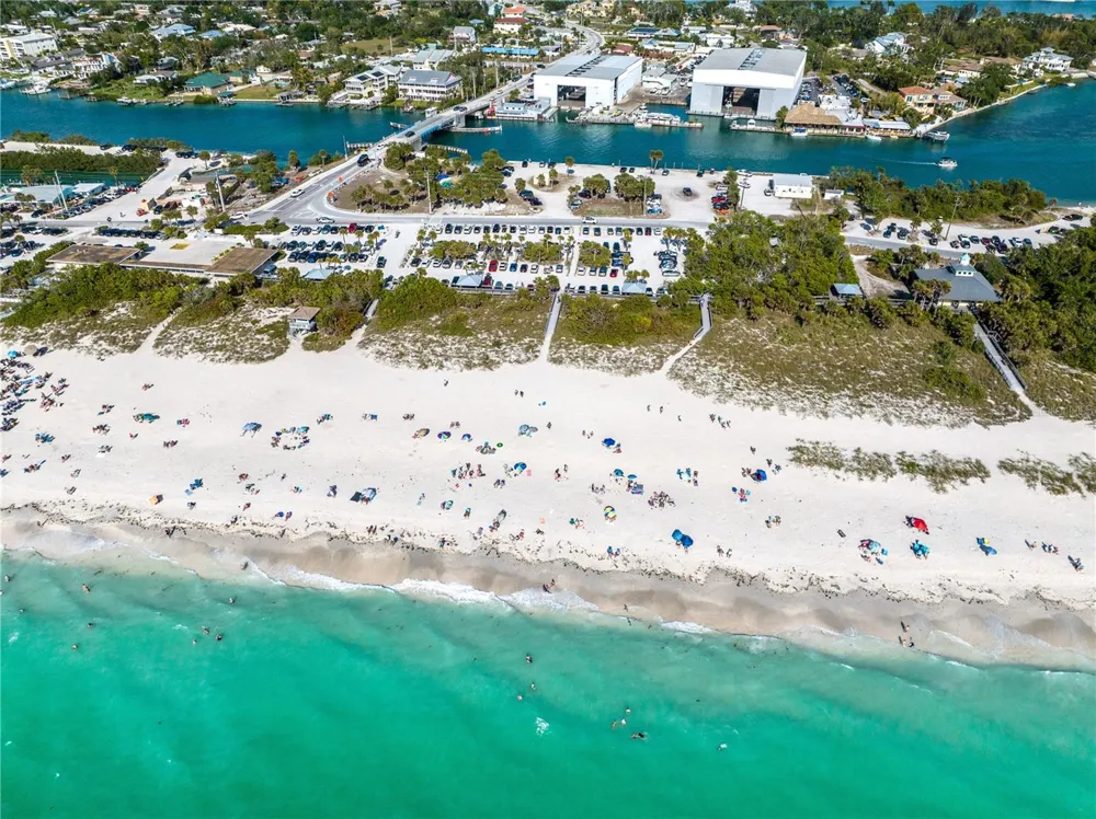 17048 CORAL KEY DRIVE Nokomis, FL 34275