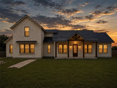 1056 Glenoak Drive