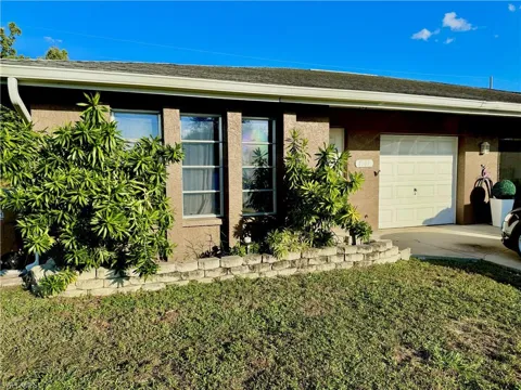 1307 SW Santa Barbara Place