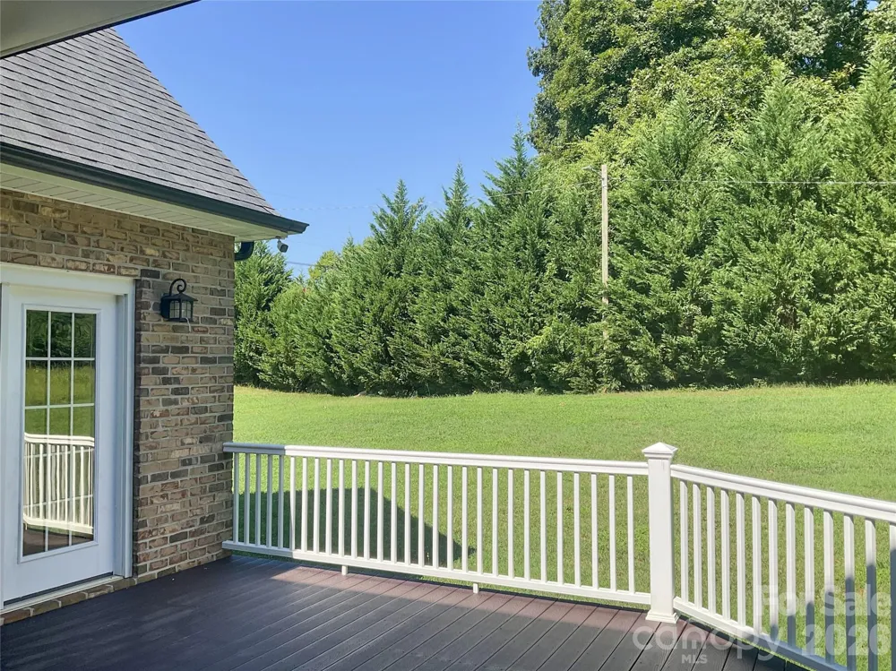 135 Blossom Hill Road Lincolnton, NC 28092