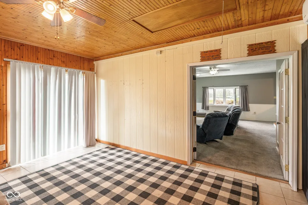 6566 Us Highway 31 Whiteland, IN 46184