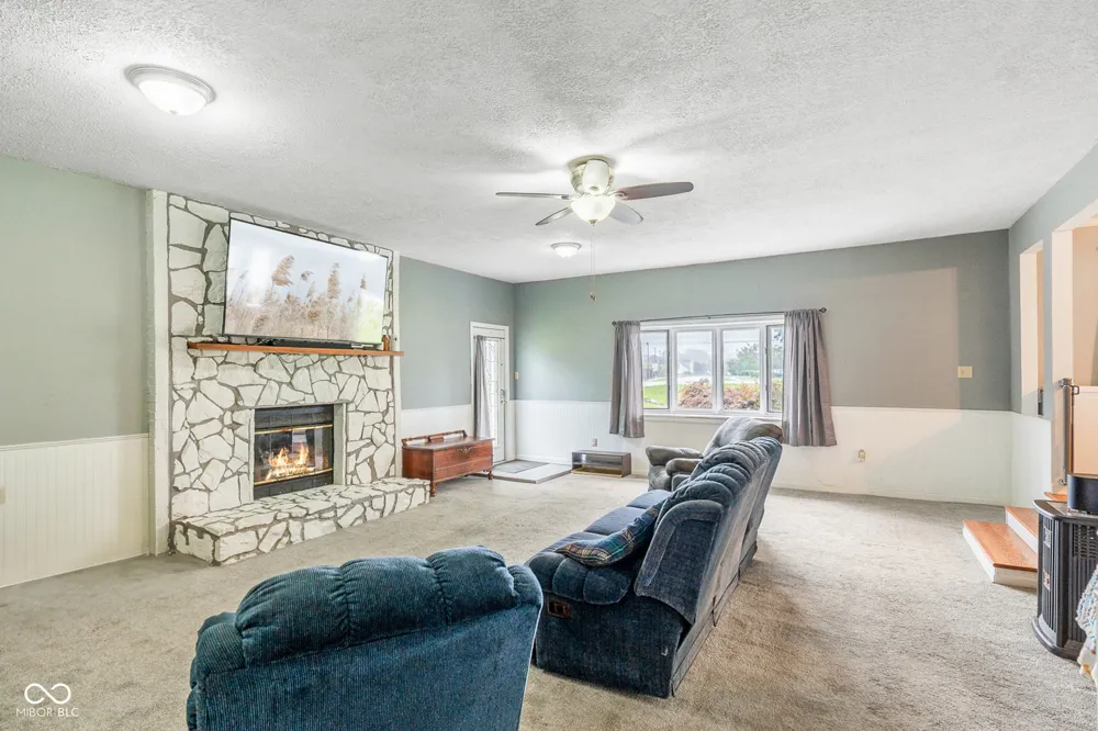 6566 Us Highway 31 Whiteland, IN 46184
