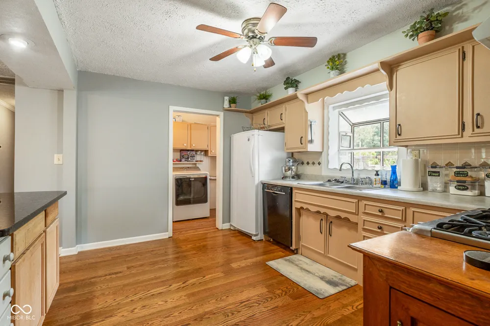 6566 Us Highway 31 Whiteland, IN 46184