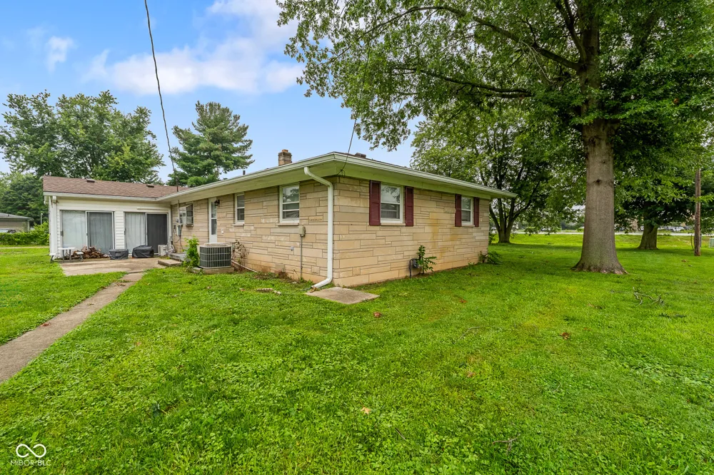 6566 Us Highway 31 Whiteland, IN 46184