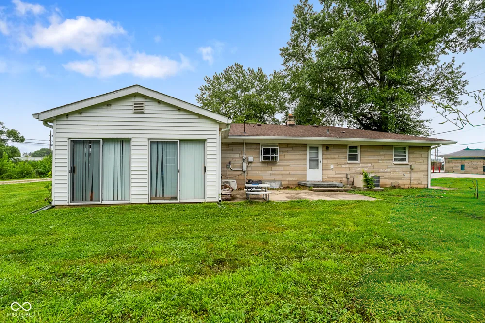 6566 Us Highway 31 Whiteland, IN 46184