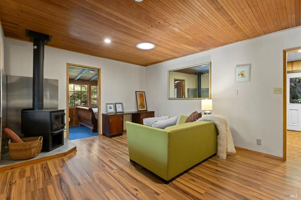9202 Huckleberry Way Monte Rio, CA 95462