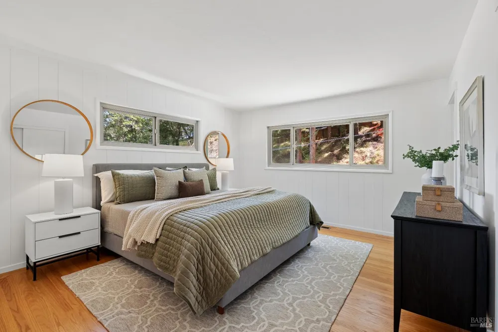 22 Chevy Chase Court Larkspur, CA 94939