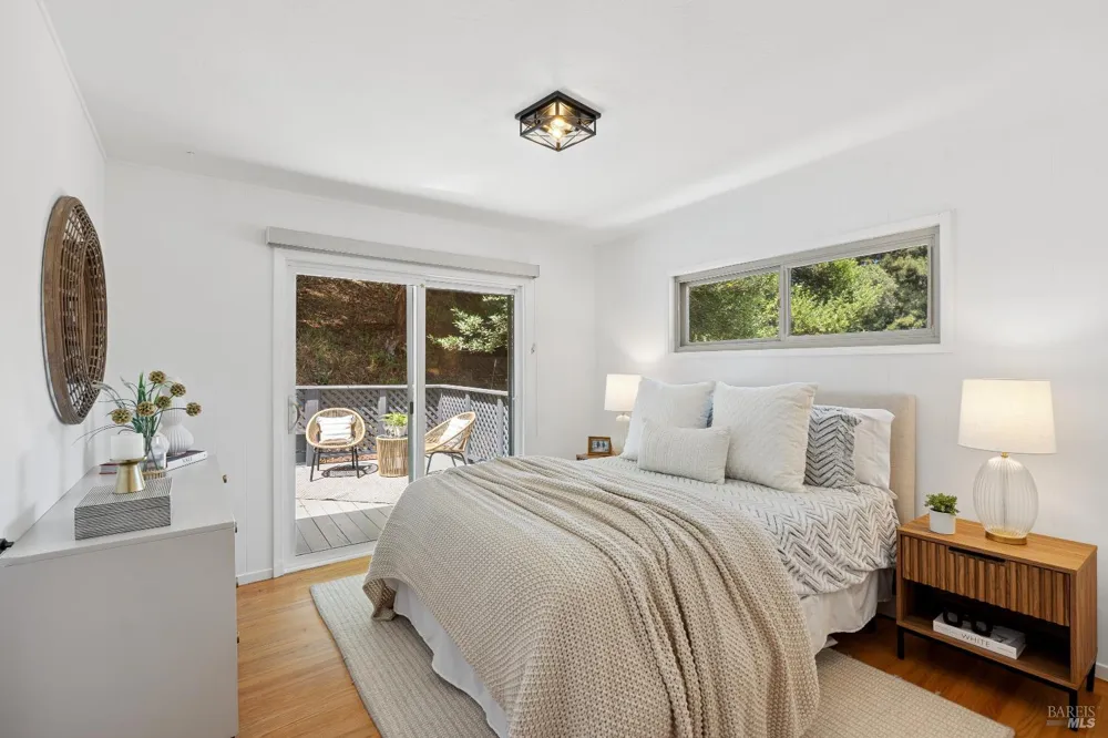 22 Chevy Chase Court Larkspur, CA 94939