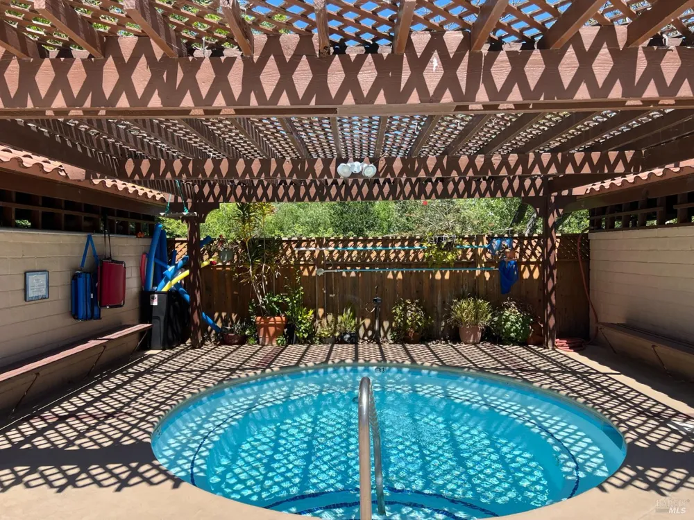 70 International Boulevard Sonoma, CA 95476