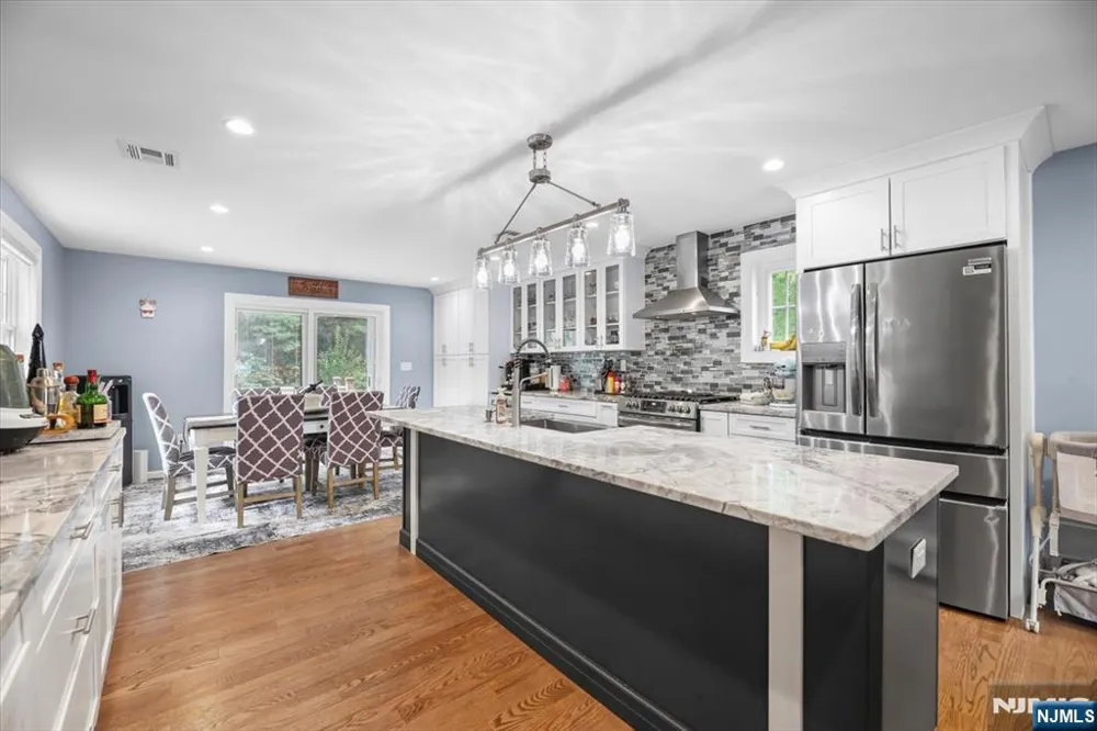42 Wells Court Bloomfield, NJ 07003