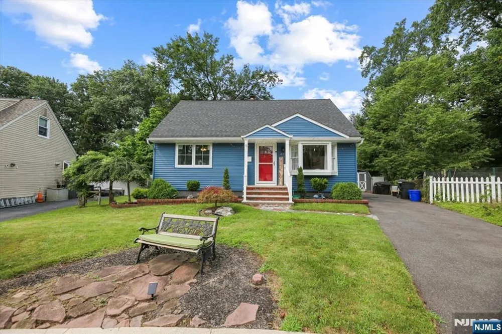 42 Wells Court Bloomfield, NJ 07003