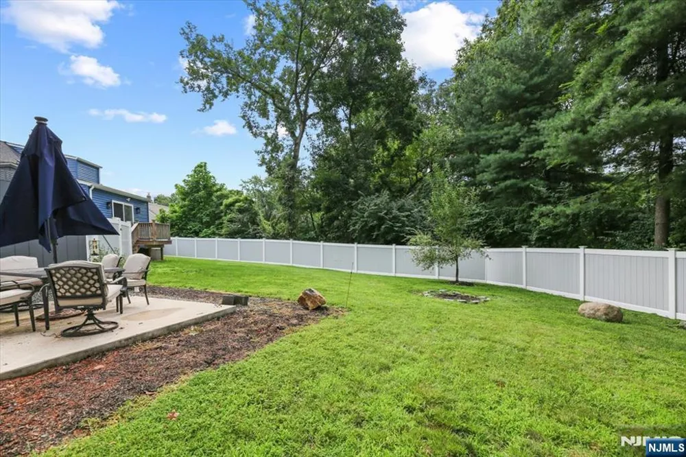 42 Wells Court Bloomfield, NJ 07003