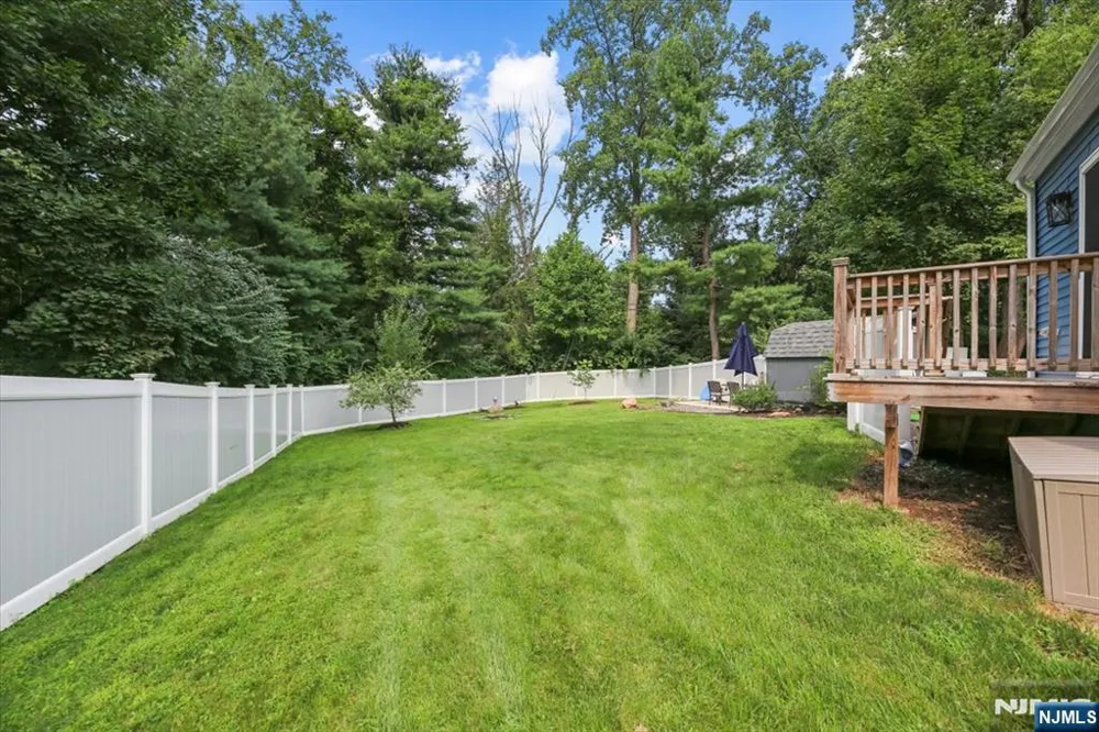 42 Wells Court Bloomfield, NJ 07003