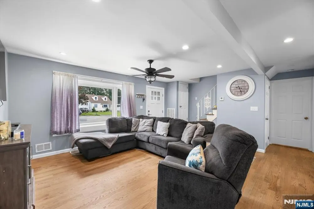 42 Wells Court Bloomfield, NJ 07003