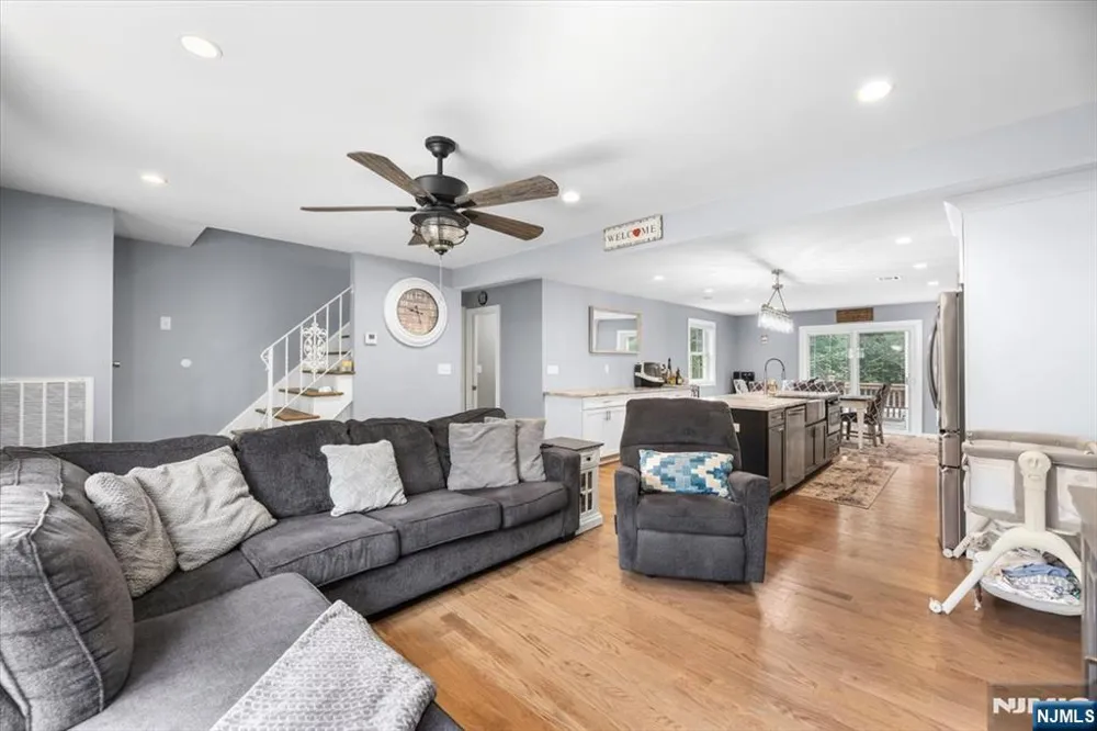 42 Wells Court Bloomfield, NJ 07003