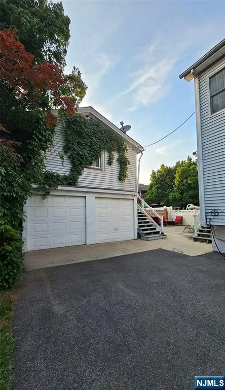 616 Hackensack Street Carlstadt, NJ 07072