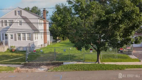 272 Beechwood Avenue