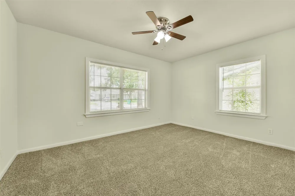 1114 Valerie Avenue Pasadena, TX 77502